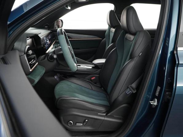 Geely Monjaro I с пробегом 2024 года, цена 3 449 050 рублей, 28470 км, внедорожник, Автокод Объявления