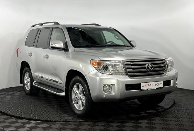 Toyota Land Cruiser 200 Series Рестайлинг 1 с пробегом 2014 года, цена 3 950 000 рублей, 196132 км, внедорожник, Автокод Объявления