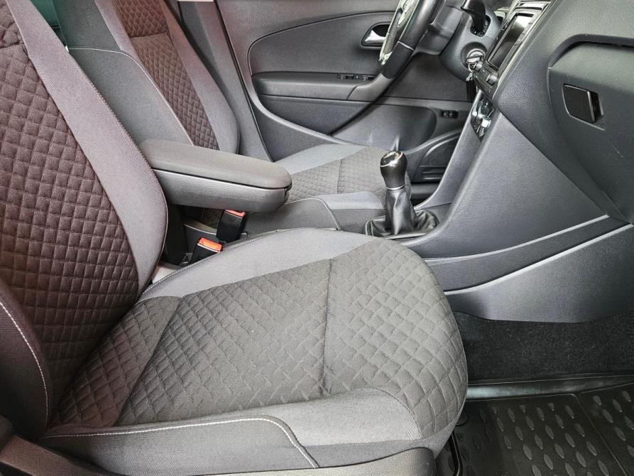 Volkswagen Polo V Рестайлинг Вологда  - изображение 13