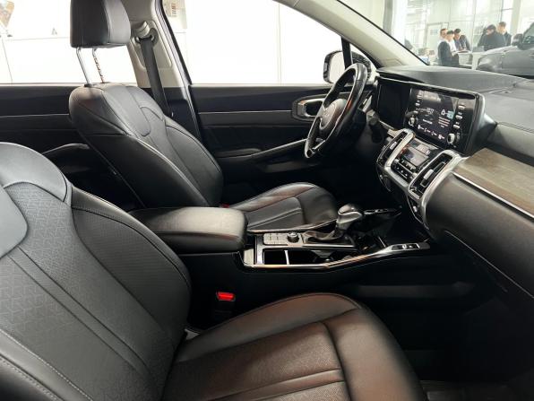 Kia Sorento IV с пробегом 2023 года, цена 4 140 000 рублей, 50000 км, внедорожник, Автокод Объявления