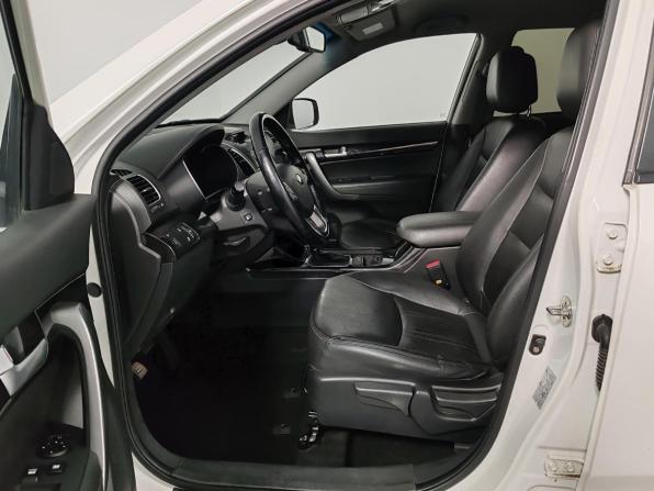 Kia Sorento II Рестайлинг с пробегом 2019 года, цена 2 279 000 рублей, 182291 км, внедорожник, Автокод Объявления