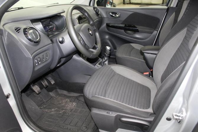 Renault Kaptur I с пробегом 2019 года, цена 1 549 000 рублей, 114000 км, внедорожник, Автокод Объявления