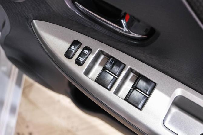 Toyota Ractis I с пробегом 2009 года, цена 699 000 рублей, 133000 км, хэтчбек, Автокод Объявления