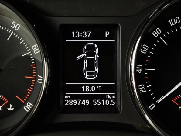 Skoda Superb II Рестайлинг с пробегом 2014 года, цена 915 000 рублей, 289748 км, лифтбек, Автокод Объявления