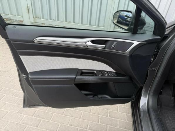 Ford Fusion (North America) II Рестайлинг с пробегом 2019 года, цена 1 325 000 рублей, 150132 км, седан, Автокод Объявления