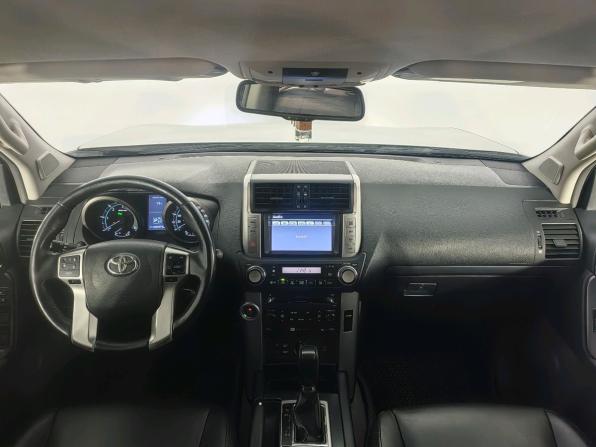 Toyota Land Cruiser Prado 150 Series Рестайлинг 1 с пробегом 2013 года, цена 2 699 000 рублей, 205910 км, внедорожник, Автокод Объявления