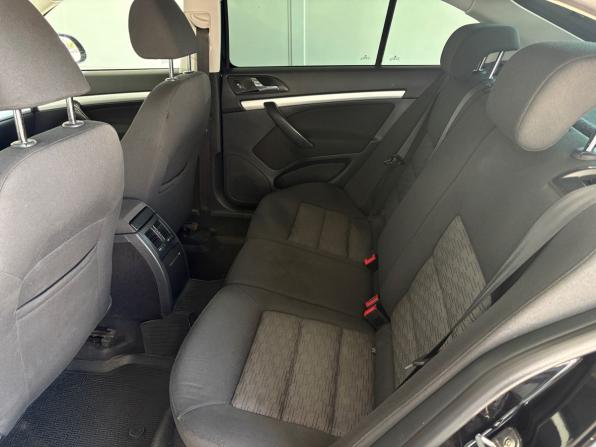 Skoda Octavia II (A5) Рестайлинг с пробегом 2011 года, цена 889 000 рублей, 271516 км, лифтбек, Автокод Объявления