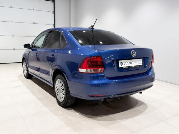 Volkswagen Polo V Рестайлинг с пробегом 2017 года, цена 1 040 573 рубля, 142210 км, седан, Автокод Объявления