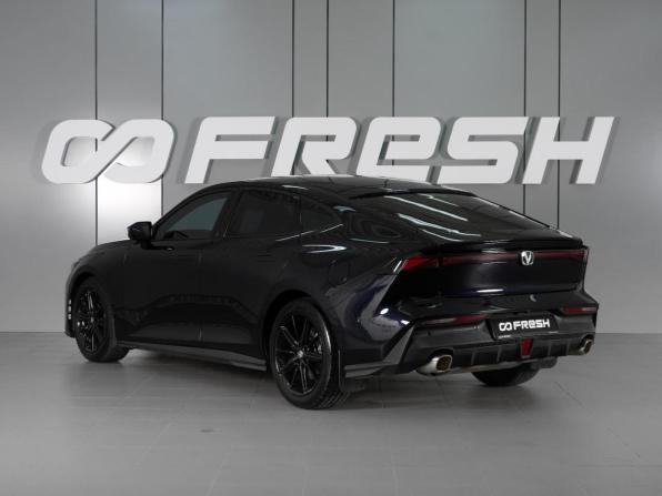 Changan UNI-V I с пробегом 2023 года, цена 2 485 000 рублей, 33327 км, лифтбек, Автокод Объявления