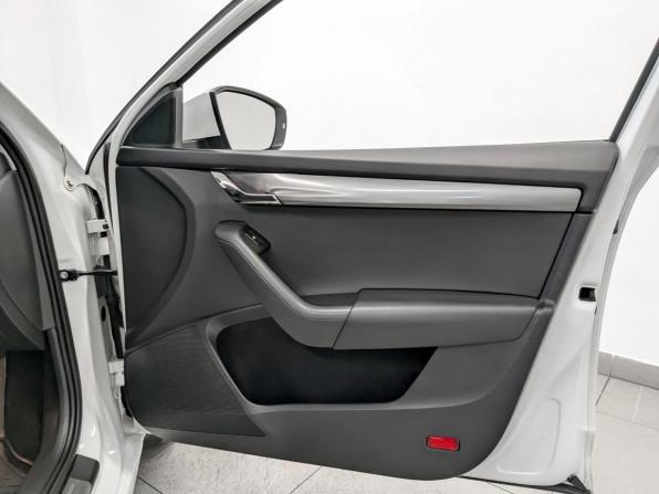 Skoda Octavia III (A7) Рестайлинг с пробегом 2018 года, цена 1 775 000 рублей, 108699 км, лифтбек, Автокод Объявления