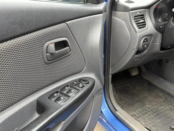 Kia Rio II Рестайлинг с пробегом 2010 года, цена 562 000 рублей, 200038 км, хэтчбек, Автокод Объявления