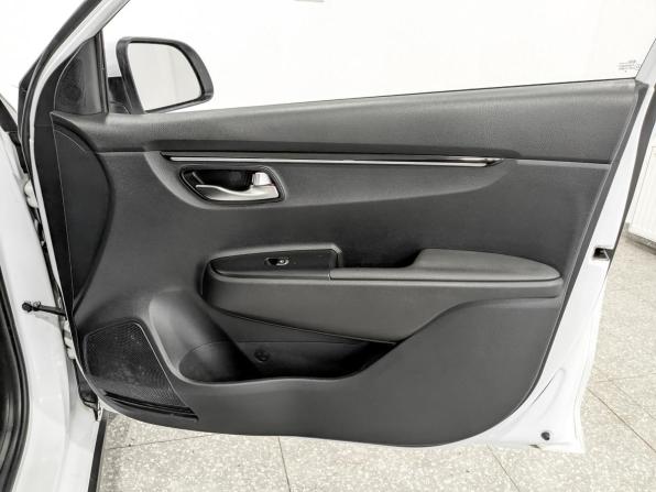 Kia Rio IV с пробегом 2018 года, цена 1 650 000 рублей, 58526 км, хэтчбек, Автокод Объявления