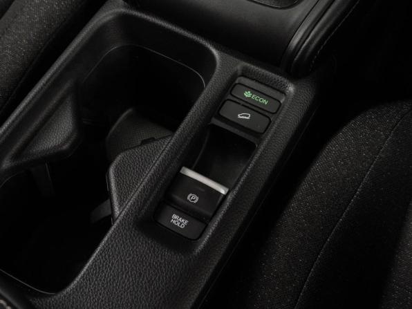 Honda Vezel II Рестайлинг с пробегом 2024 года, цена 2 839 000 рублей, 37008 км, внедорожник, Автокод Объявления