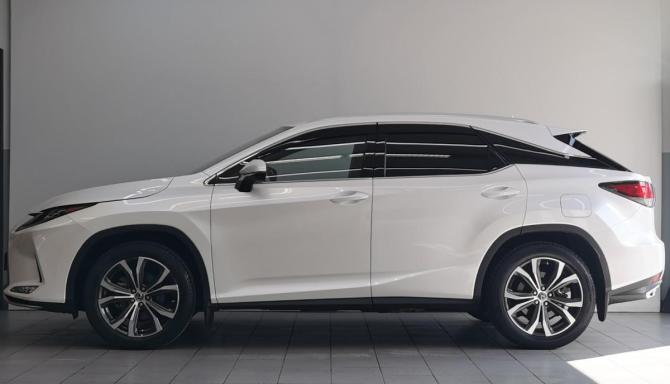 Lexus RX IV Рестайлинг с пробегом 2019 года, цена 5 250 000 рублей, 45743 км, внедорожник, Автокод Объявления