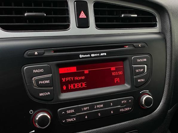 Kia Ceed II с пробегом 2014 года, цена 1 050 000 рублей, 71188 км, хэтчбек, Автокод Объявления