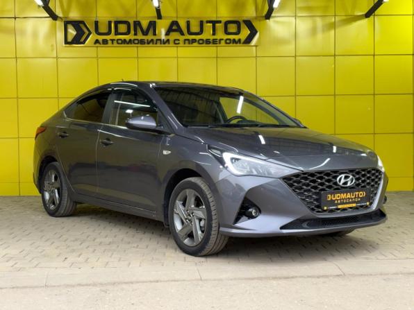 Hyundai Solaris II Рестайлинг с пробегом 2021 года, цена 1 699 000 рублей, 45000 км, седан, Автокод Объявления
