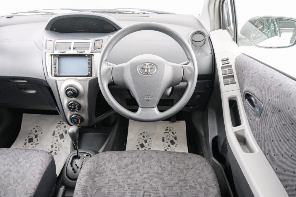 Toyota Vitz II (XP90) Красноярск  - изображение 15
