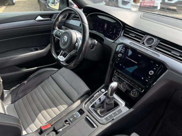Volkswagen Passat B8 с пробегом 2019 года, цена 2 195 000 рублей, 241690 км, универсал, Автокод Объявления