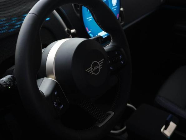 Mini Countryman III с пробегом 2024 года, цена 5 299 077 рублей, 18927 км, внедорожник, Автокод Объявления