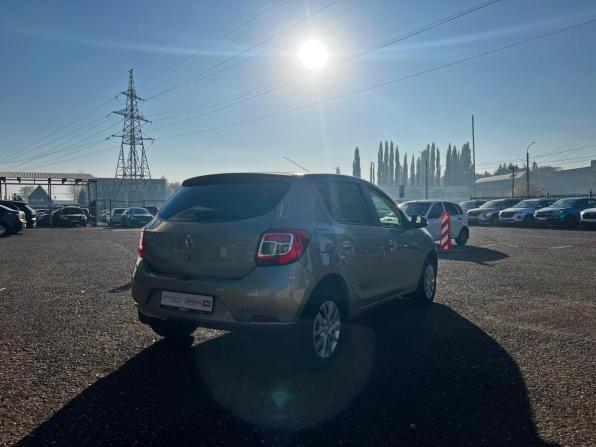 Renault Sandero II Рестайлинг с пробегом 2018 года, цена 1 071 000 рублей, 73133 км, хэтчбек, Автокод Объявления