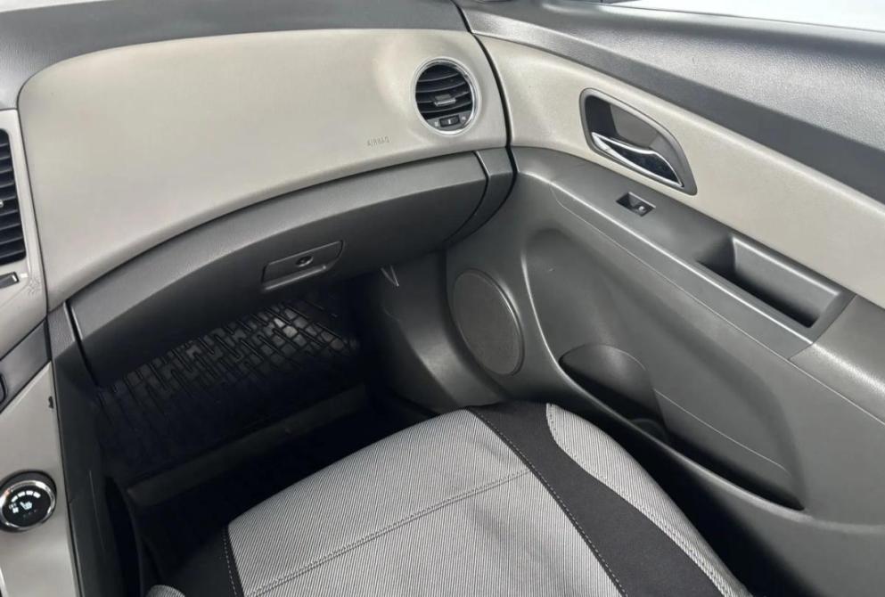 Chevrolet Cruze I Киров  - изображение 12