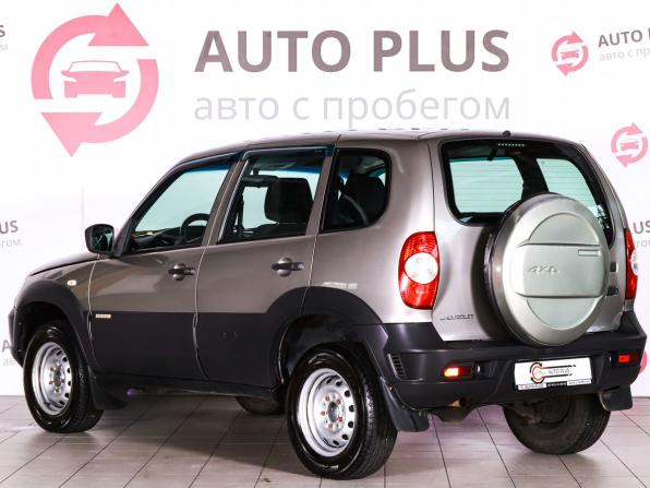 Chevrolet Niva I Рестайлинг с пробегом 2017 года, цена 760 000 рублей, 150000 км, внедорожник, Автокод Объявления