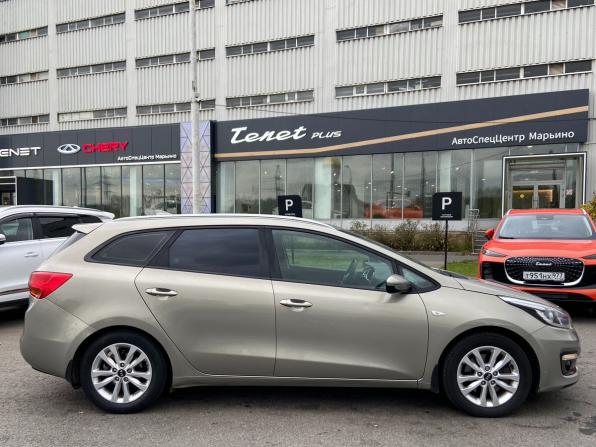Kia Ceed II Рестайлинг с пробегом 2017 года, цена 1 318 000 рублей, 116000 км, универсал, Автокод Объявления