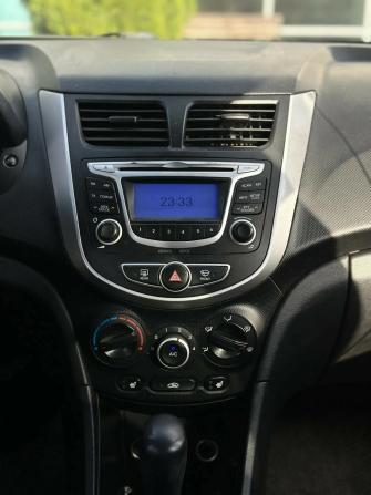 Hyundai Solaris I с пробегом 2013 года, цена 720 000 рублей, 215755 км, хэтчбек, Автокод Объявления