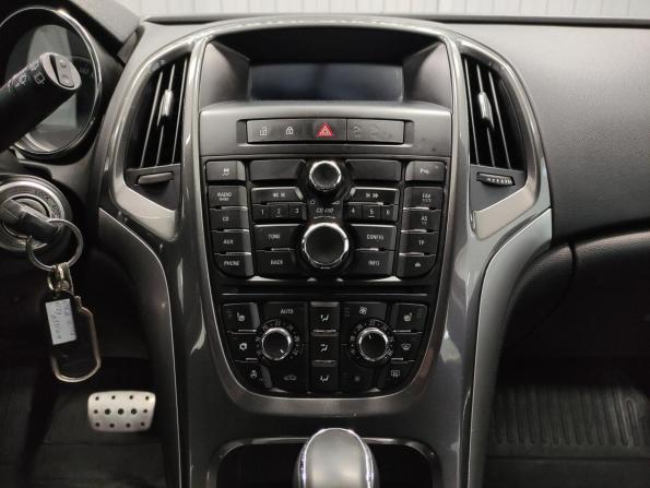 Opel Astra J Рестайлинг с пробегом 2012 года, цена 787 000 рублей, 175360 км, хэтчбек, Автокод Объявления