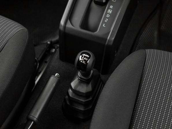Suzuki Jimny IV с пробегом 2025 года, цена 2 750 000 рублей, 6503 км, внедорожник, Автокод Объявления