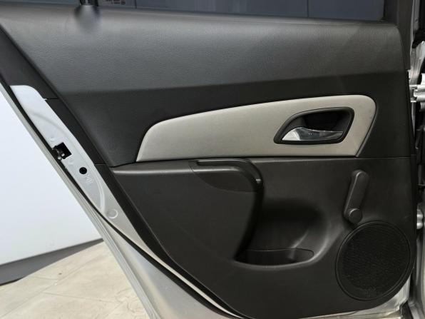 Chevrolet Cruze I с пробегом 2012 года, цена 730 000 рублей, 220000 км, хэтчбек, Автокод Объявления