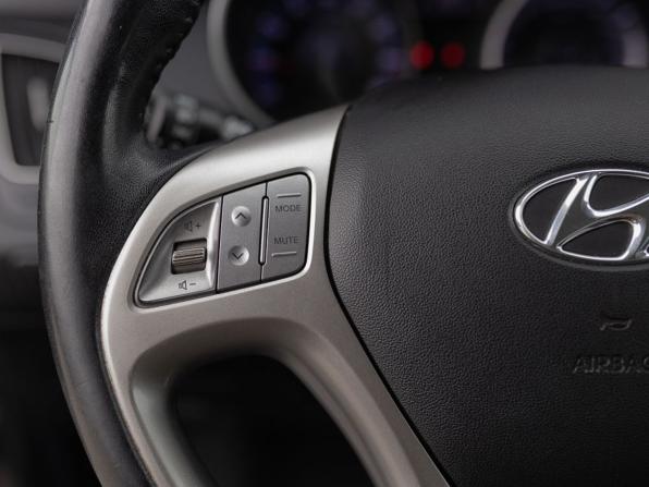 Hyundai ix35 I с пробегом 2012 года, цена 1 370 000 рублей, 137447 км, внедорожник, Автокод Объявления