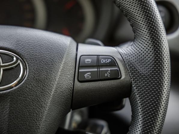 Toyota RAV4 III (XA30) Рестайлинг с пробегом 2011 года, цена 1 338 000 рублей, 295620 км, внедорожник, Автокод Объявления