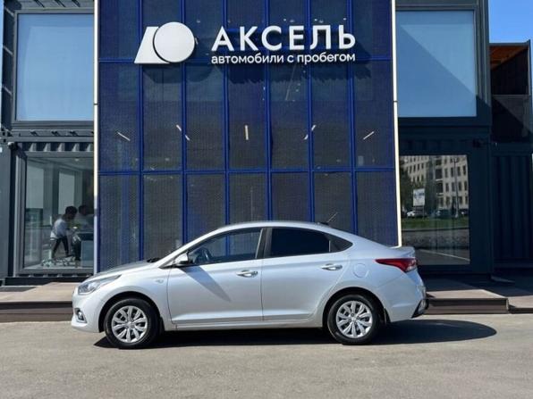 Hyundai Solaris II с пробегом 2018 года, цена 1 135 000 рублей, 132000 км, седан, Автокод Объявления
