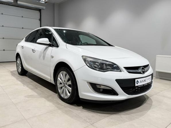 Opel Astra J Рестайлинг с пробегом 2013 года, цена 643 036 рублей, 280815 км, седан, Автокод Объявления