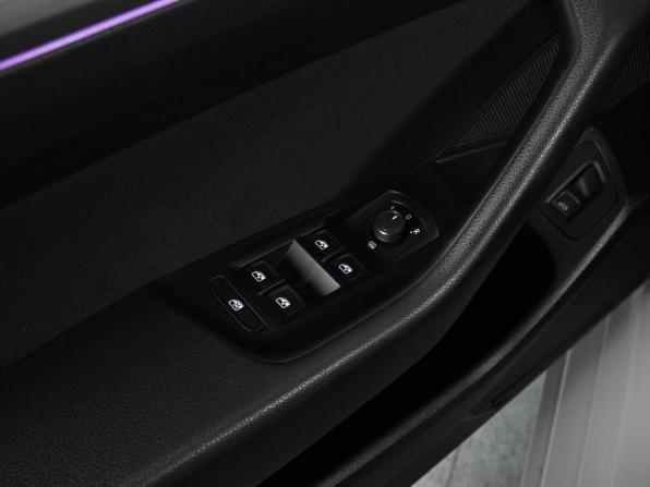 Volkswagen Passat B8 с пробегом 2016 года, цена 1 499 000 рублей, 229662 км, седан, Автокод Объявления