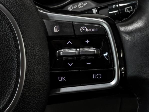 Kia Carnival IV с пробегом 2023 года, цена 4 440 000 рублей, 37279 км, минивэн, Автокод Объявления