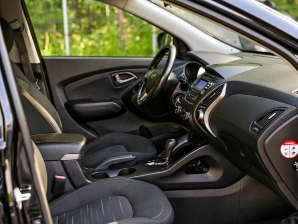 Hyundai ix35 I Рестайлинг с пробегом 2014 года, цена 1 100 000 рублей, 135450 км, внедорожник, Автокод Объявления