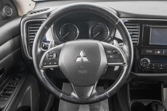 Mitsubishi Outlander III Рестайлинг с пробегом 2014 года, цена 1 799 000 рублей, 250000 км, внедорожник, Автокод Объявления