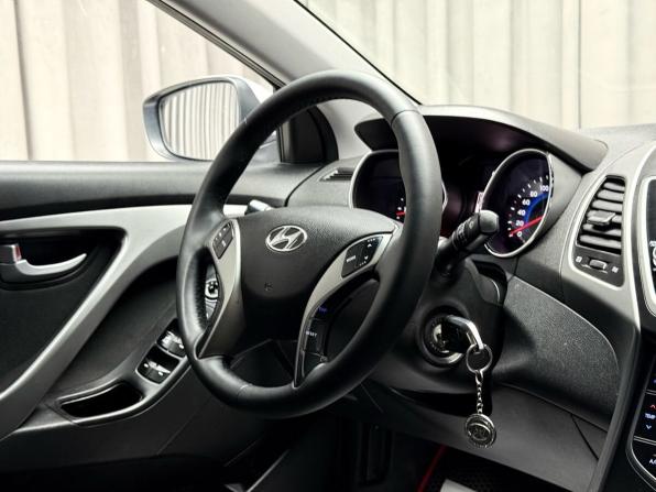 Hyundai Elantra V (MD) Рестайлинг с пробегом 2014 года, цена 1 149 000 рублей, 198000 км, седан, Автокод Объявления