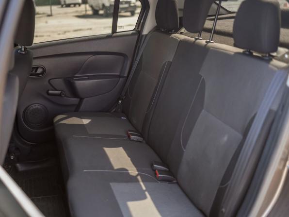 Renault Logan II Рестайлинг с пробегом 2019 года, цена 1 169 000 рублей, 118979 км, седан, Автокод Объявления
