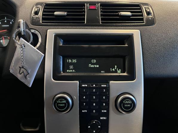 Volvo S40 II Рестайлинг с пробегом 2011 года, цена 468 000 рублей, 300647 км, седан, Автокод Объявления