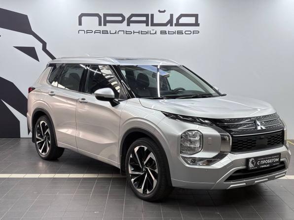 Mitsubishi Outlander IV с пробегом 2022 года, цена 4 299 900 рублей, 45125 км, внедорожник, Автокод Объявления