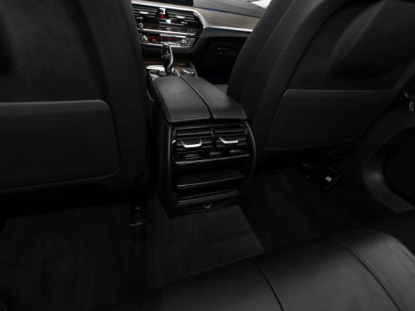 BMW 5 серии VII (G30/G31/G38) с пробегом 2017 года, цена 3 640 000 рублей, 94165 км, седан, Автокод Объявления