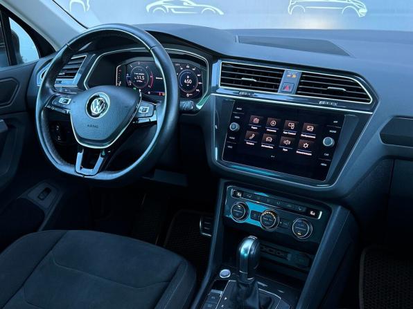 Volkswagen Tiguan II с пробегом 2019 года, цена 2 858 500 рублей, 95405 км, внедорожник, Автокод Объявления