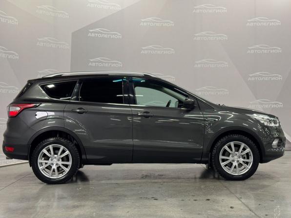 Ford Kuga II Рестайлинг с пробегом 2018 года, цена 1 700 000 рублей, 101905 км, внедорожник, Автокод Объявления
