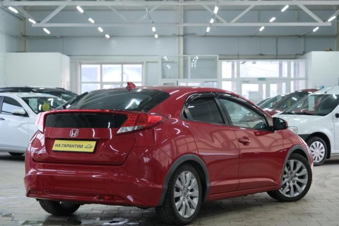 Honda Civic IX с пробегом 2013 года, цена 1 299 000 рублей, 210000 км, хэтчбек, Автокод Объявления