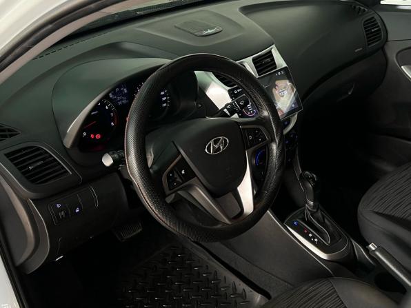 Hyundai Solaris I Рестайлинг с пробегом 2014 года, цена 1 100 000 рублей, 89500 км, седан, Автокод Объявления