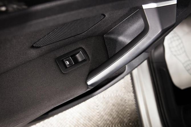 Volkswagen Tiguan II с пробегом 2020 года, цена 3 349 000 рублей, 96000 км, внедорожник, Автокод Объявления
