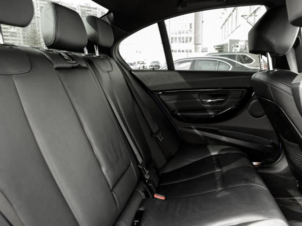 BMW 3 серии VI (F3x) Рестайлинг с пробегом 2018 года, цена 2 680 000 рублей, 158085 км, седан, Автокод Объявления